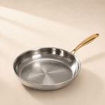 NoLayer Titanium Koekenpan - NoLayer producthero 20260907 01 - 01-pan-only-hero